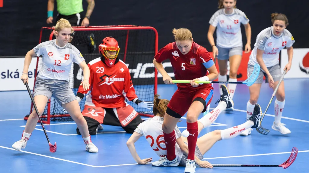 Eliška Krupnová v utkání se Švýcarskem