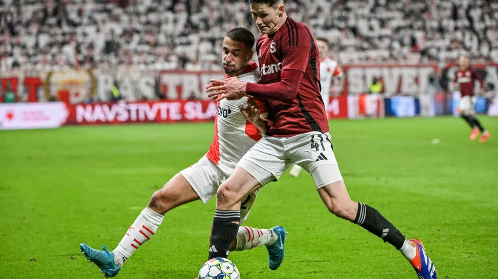 Martin Vitík v derby se Slavií