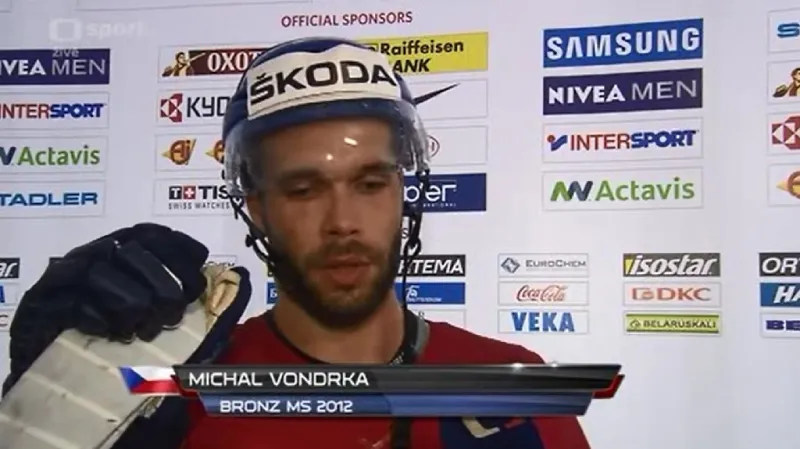 Vondrka dopsán na soupisku, Hertlův stav se lepší