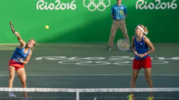 Strýcová a Šafářová v zápase o bronz