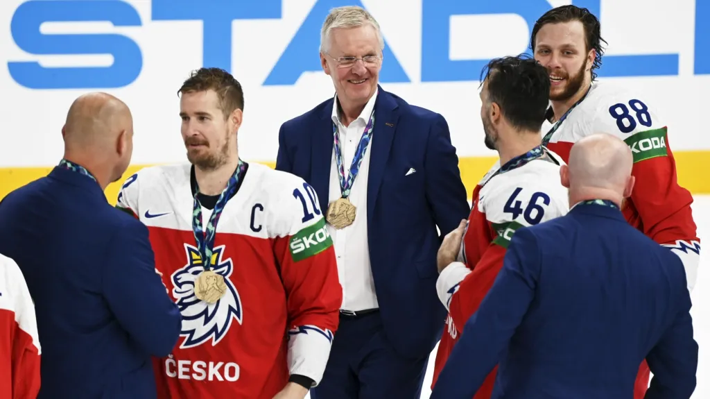 Kari Jalonen převzal bronzovou medaili