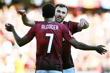V utkání proti Teplicím bodově zářilo duo Irving a Alcócer