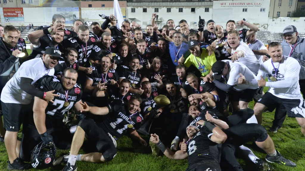 Prague Black Panthers slaví zisk mistrovského titulu