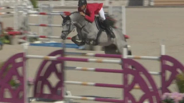 Štětina s koněm Gylordem začal v Praze bez chyby