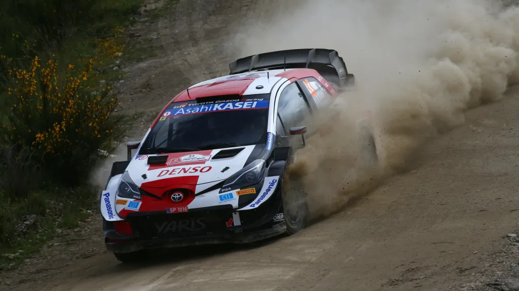 Elfyn Evans se svou toyotou