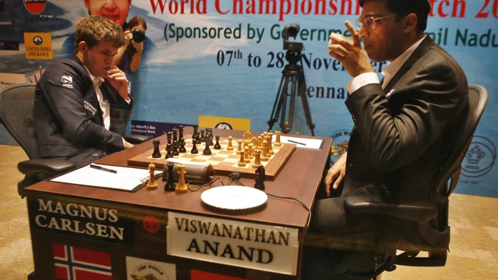 Magnus Carlsen v bitvě s Višvánáthánem Ánandem
