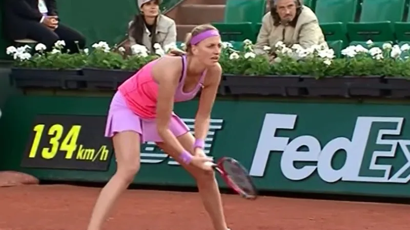 Kvitová si čtvrtfinále French Open nezahraje, nestačila na Bacsinszkou