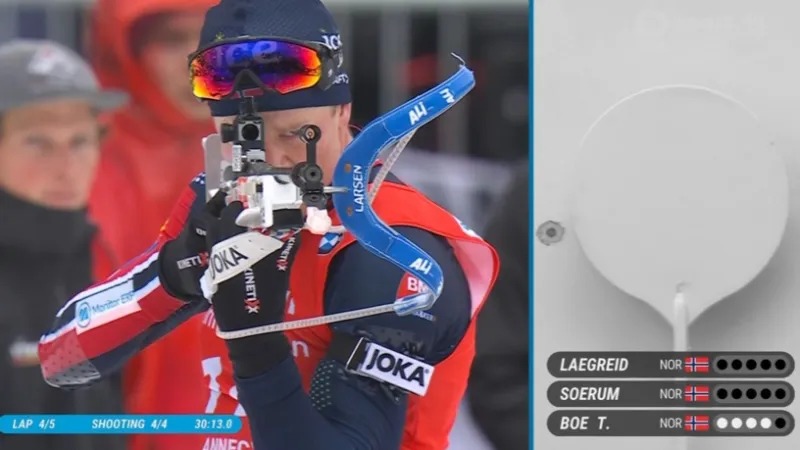 Sestřih závodu s hromadným startem biatlonistů v Annecy