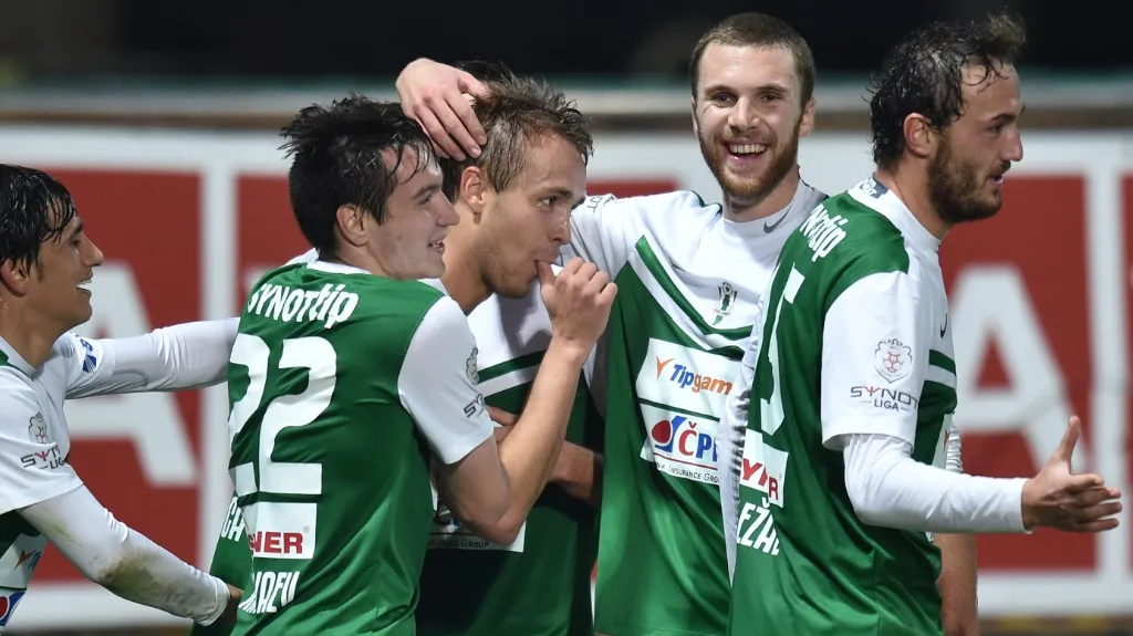 Fotbalisté Jablonce slaví gól