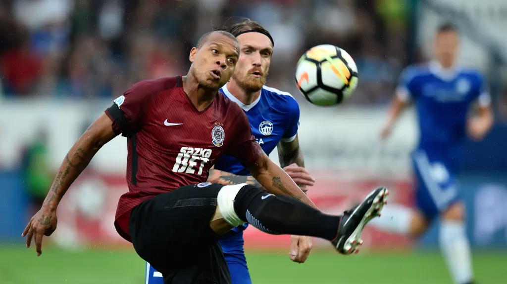 Jonathan Biabiany v utkání s Libercem