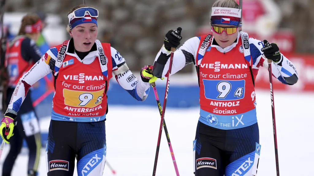 Markéta Davidová předává štafetu Lucii Charvátové