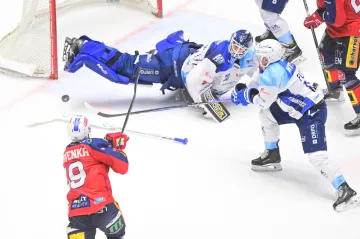 Pardubický Roman Červenka překonává Aleše Stezku z Komety