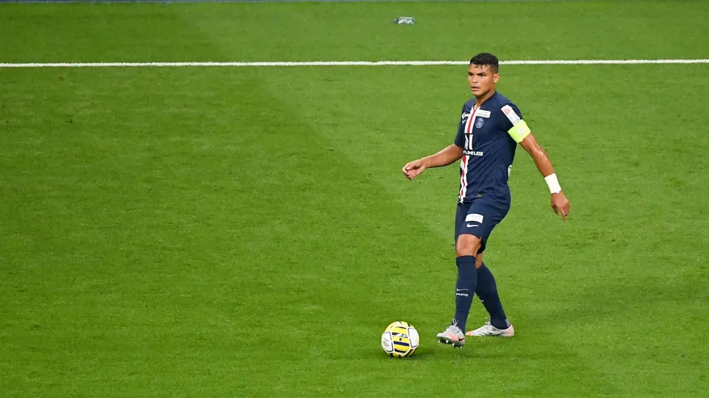 Obránce PSG Thiago Silva