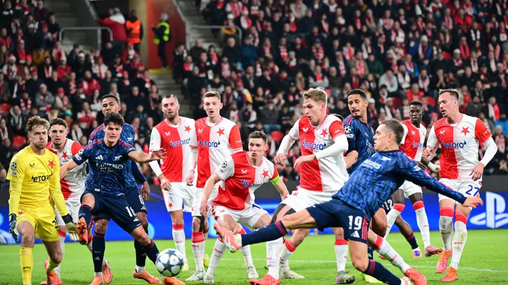 David Zima v utkání s Arsenalem