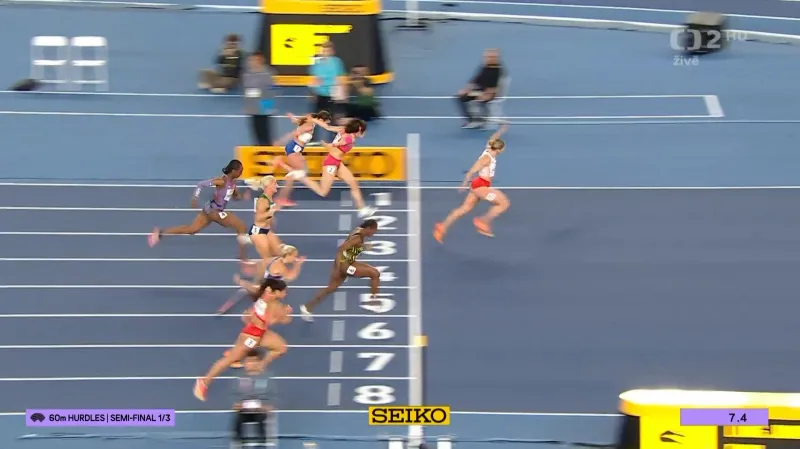 Semifinále 60 metrů překážek s Jiranovou i s ohlasem