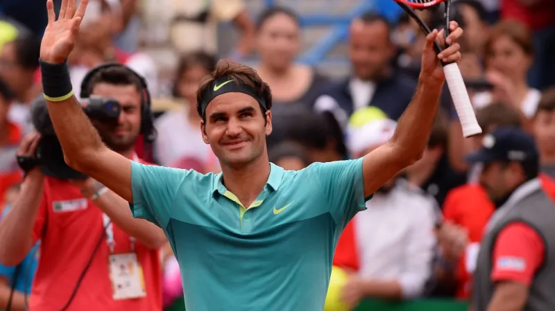 Slavící Roger Federer