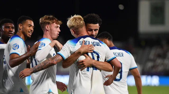 Sestřih čtvrtfinále Anglie – Portugalsko