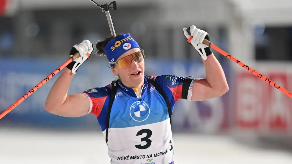 Julia Simonová triumfuje ve stíhačce