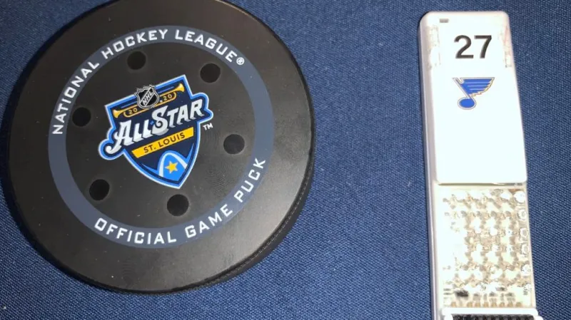 Speciální puk a senzor pro sledování hráčů