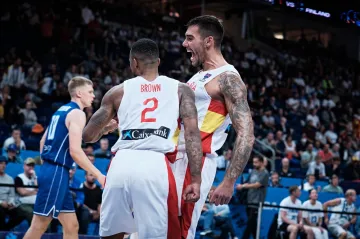 Španělé otočili utkání s Finy a postupují do semifinále