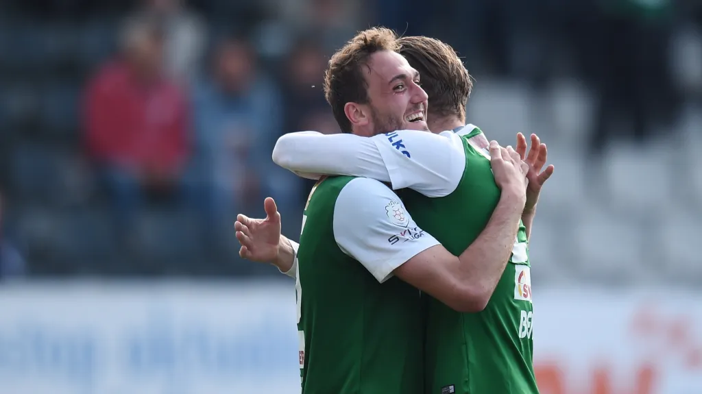 Slavící fotbalisté Jablonce