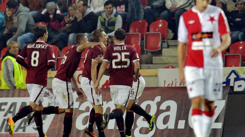 Radost fotbalistů Sparty v derby