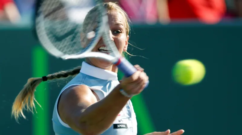 Dominika Cibulková v zápase proti Viktorii Azarenkové