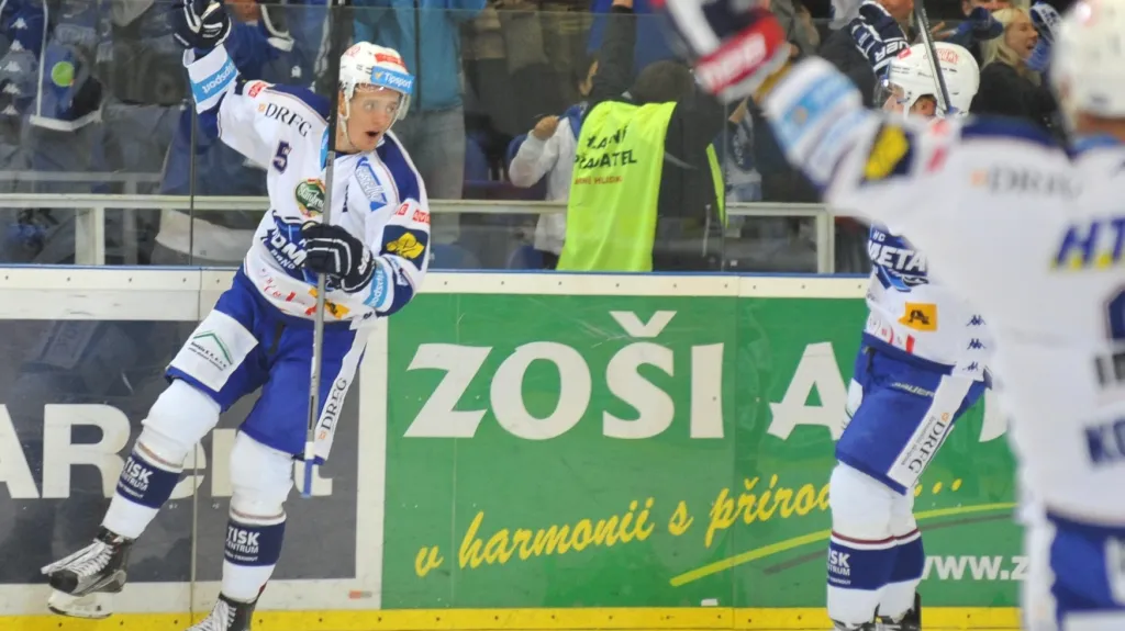 Slavící hokejisté Komety Brno