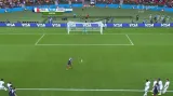 Gól v utkání Francie - Honduras: Benzema - 1:0 (45. min. z pen.)