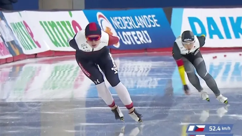 Jízda Zdráhalové na 1500 m na SP v Calgary