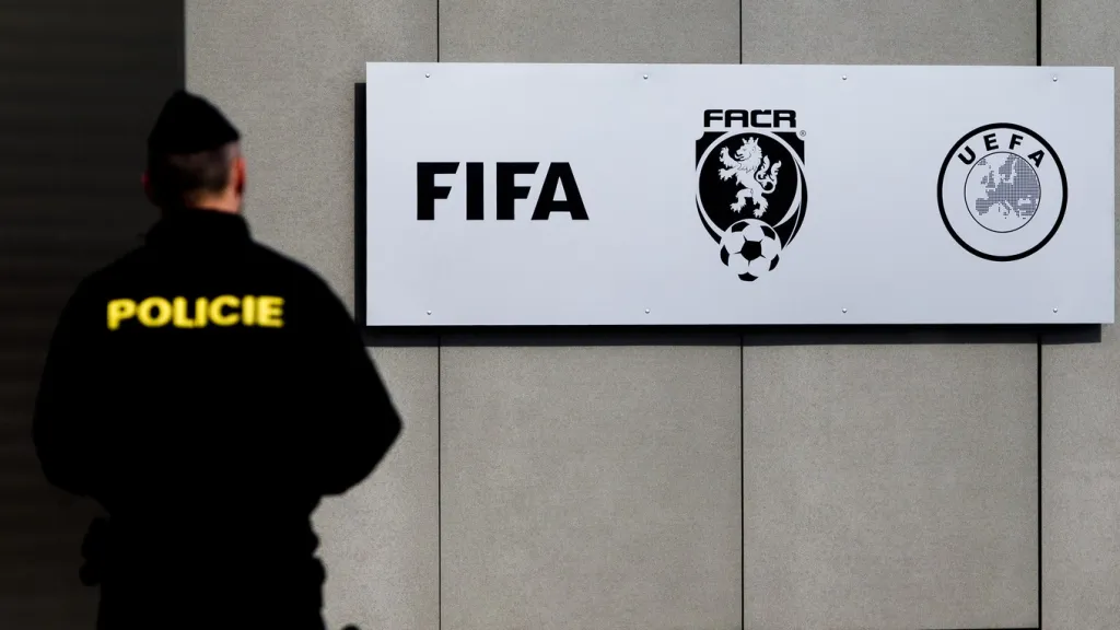 Policie zasahuje v sídle FAČR (ilustrační foto)