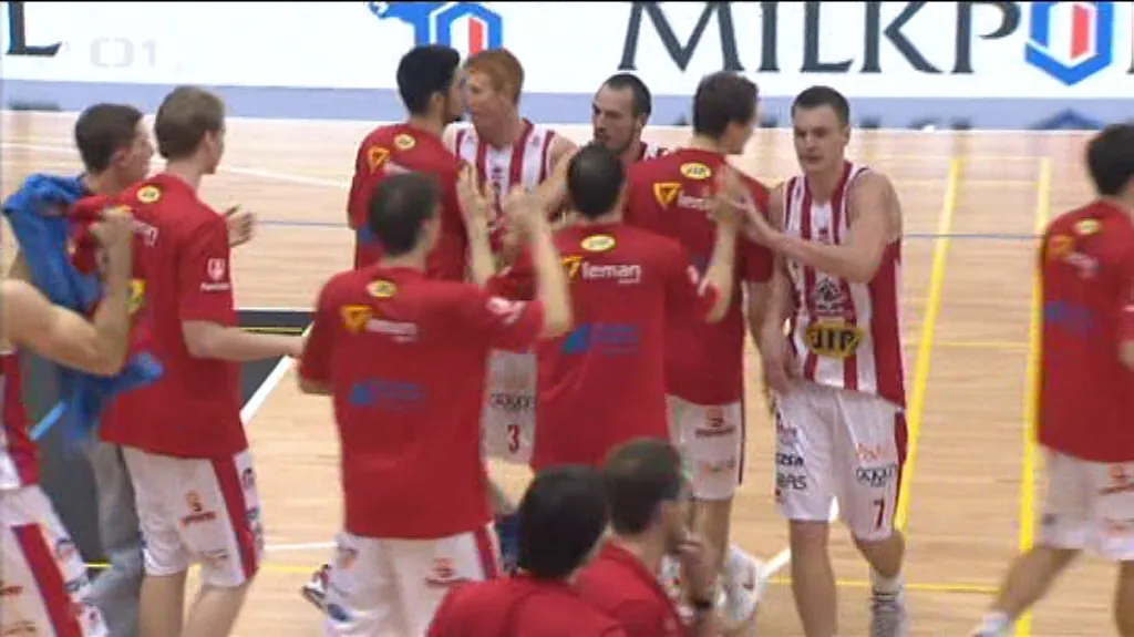 Sestřih basketbalového utkání Pardubice - Nymburk