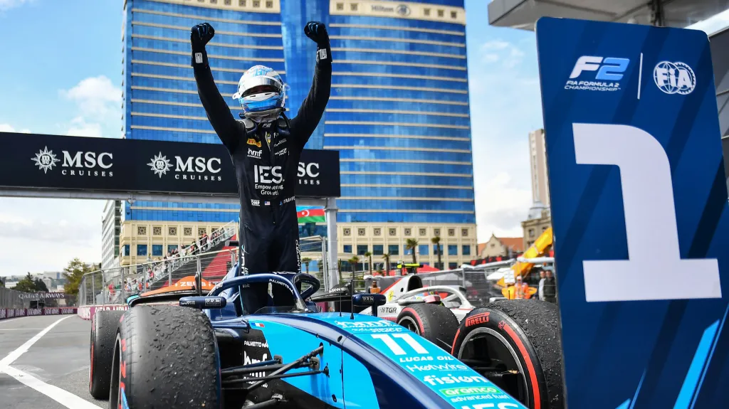 Jak Crawford vyhrál závod formule 2 v Baku