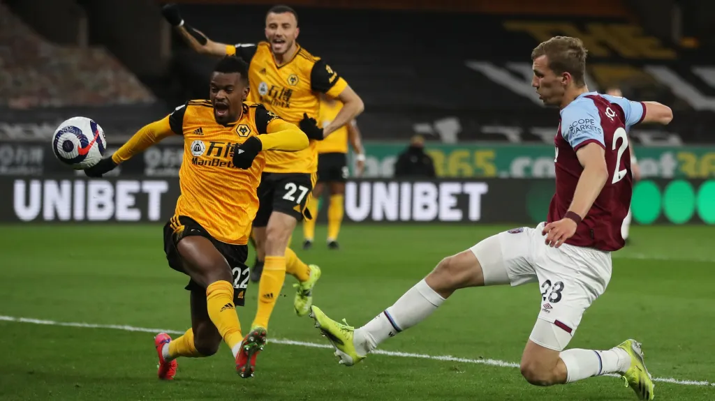 Tomáš Souček z West Hamu v utkání proti Wolverhamptonu