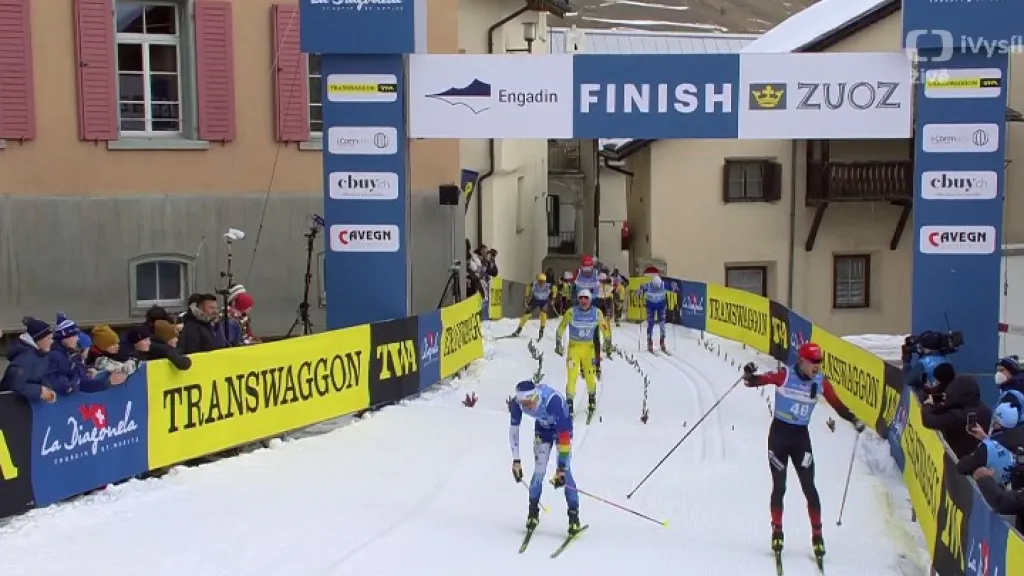 Dramatický finiš závodu mužů La Diagonela