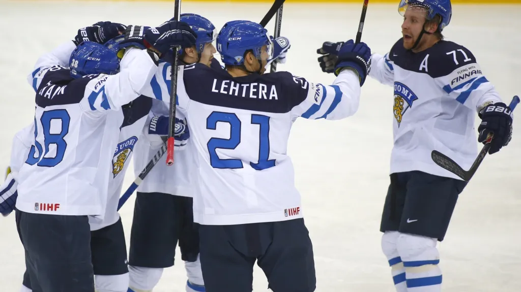 Finové slaví postup do semifinále