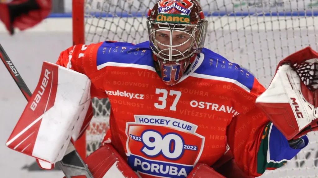 Brankář Daniel Dolejš v akci