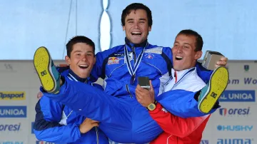 Radost tří nejlepších kajakářů