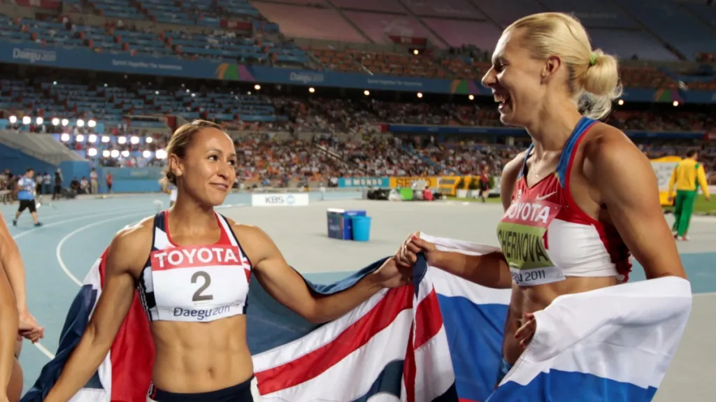 Taťjána Černovová a Jessica Enisová