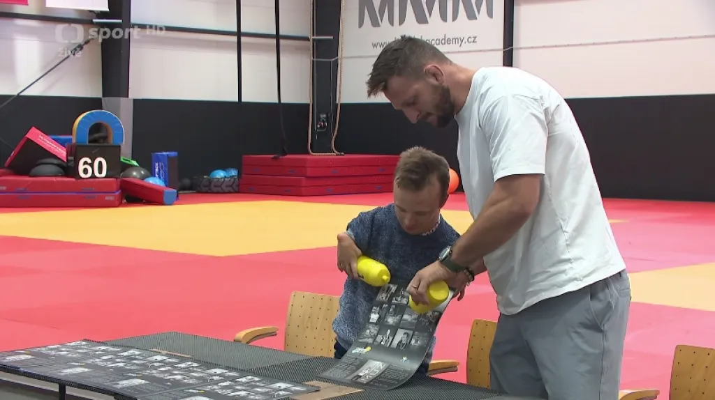 Petráček má kalendář odpočítávající rok do Paříže