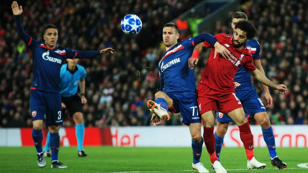 Mo Salah v utkání proti Crvené zvezdě