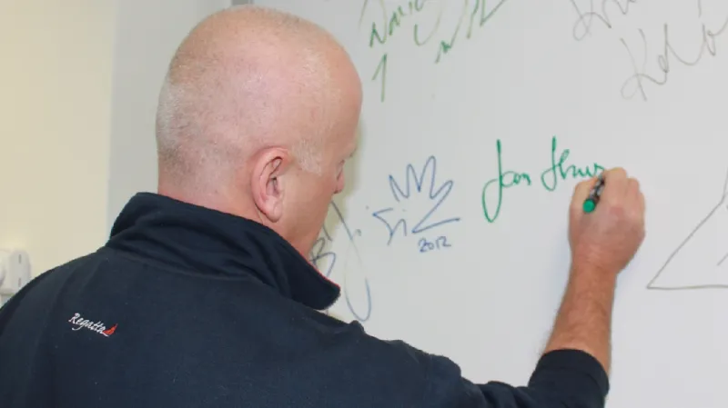 Hnízdilův podpis na stěně slávy webu ČT sport