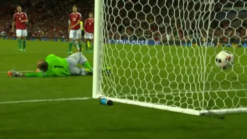 Gól v utkání Maďarsko - Belgie: Hazard - 0:3 (80. min.)