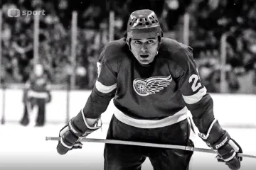 Václav Nedomanský v dresu Detroitu Red Wings