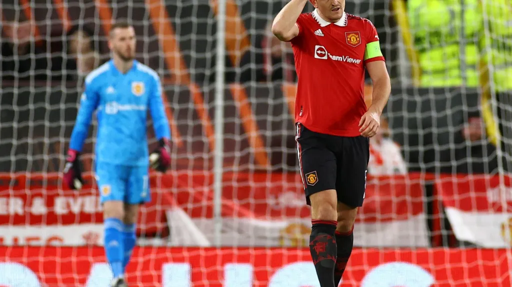 Harry Maguire z Manchesteru United si zoufá po vlastním gólu