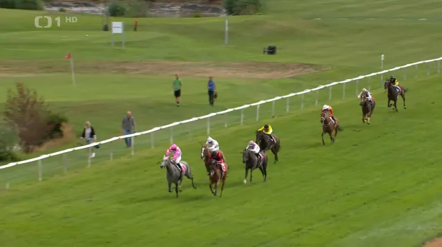 Sainte Victoire si doběhla pro překvapivou výhru v Oaks