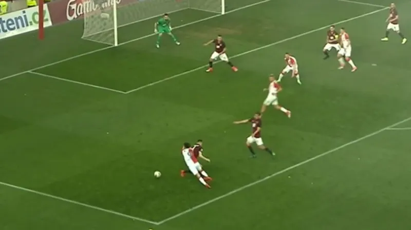 Ligoví hráči budou nově trestáni za simulování i po utkání