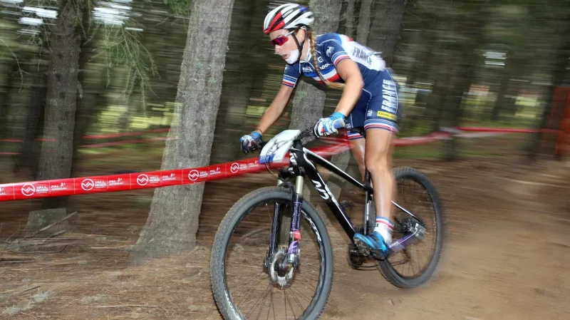 Mistryní světa na horských kolech je Ferrandová-Prévotová