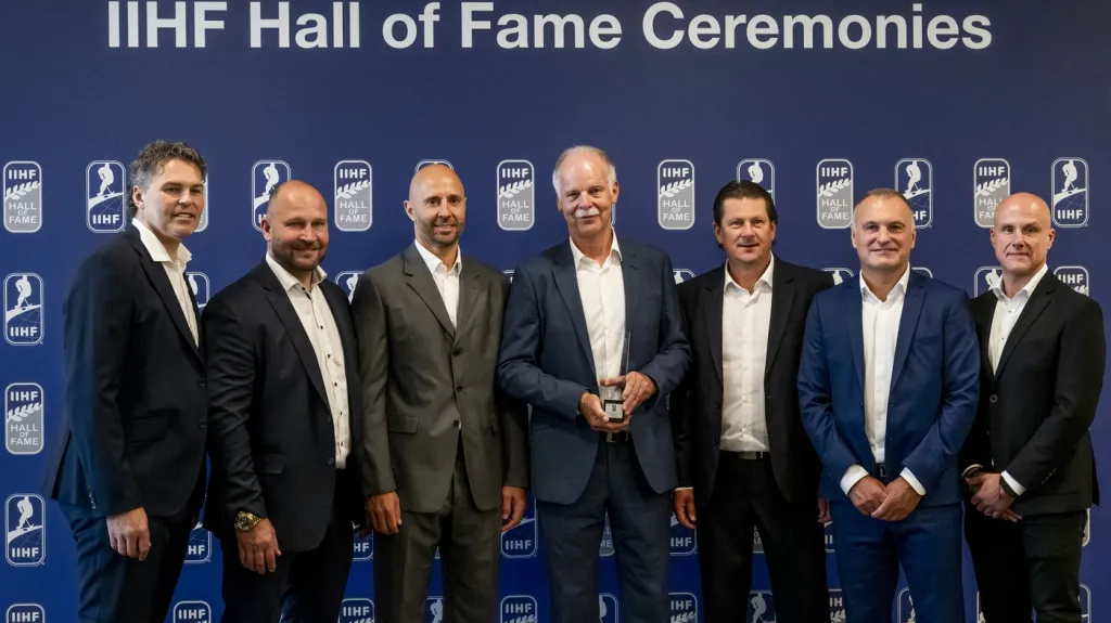 Zlatý tým z Nagana byl oceněn IIHF