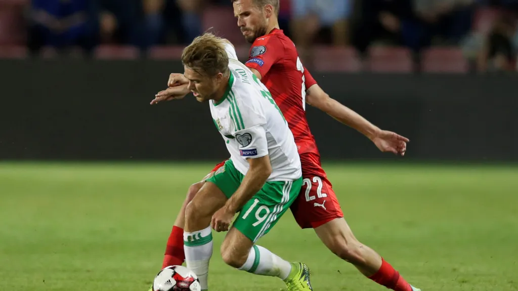 Filip Novák v utkání se Severním Irskem